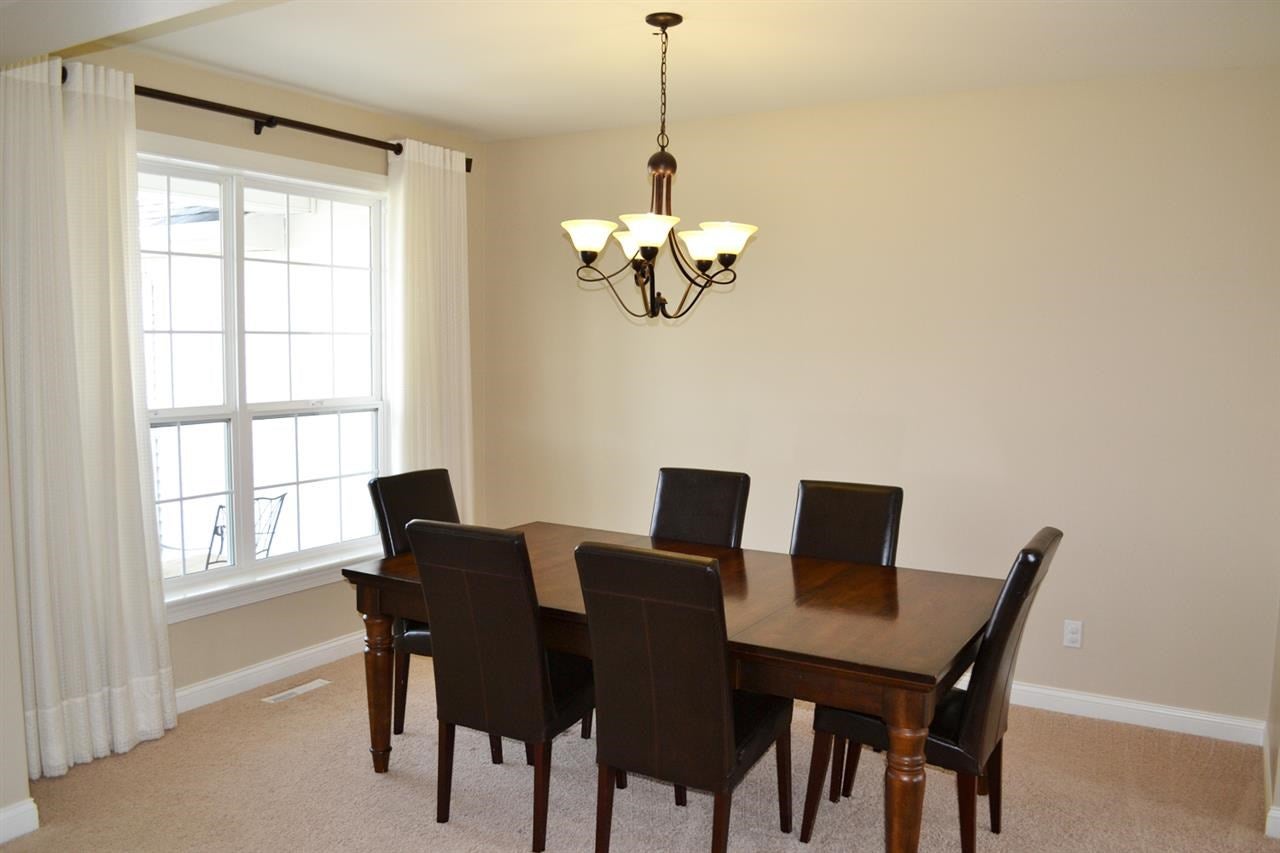 2590 Newcastle Road Marion, IA 52302 - Photo 7 of 24 Gallery Image 7