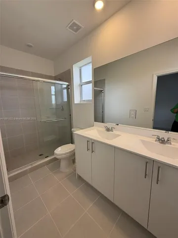 $2,425 | 2582 Southeast 29th Street, Unit 2582, Homestead, FL 33035