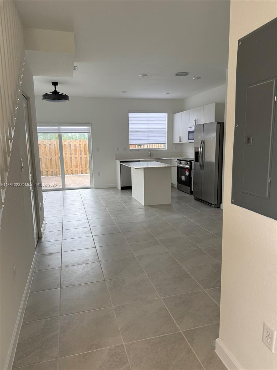 2582 Southeast 29th Street, Unit 2582 Homestead, FL 33035 - Photo 3 of 20