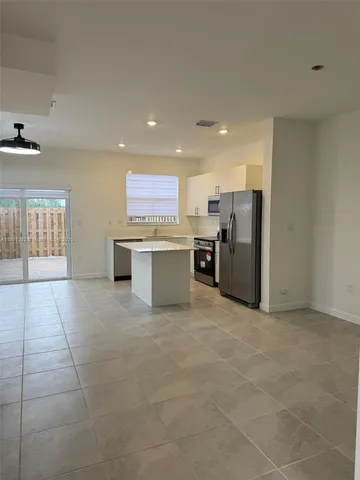 $2,425 | 2582 Southeast 29th Street, Unit 2582, Homestead, FL 33035