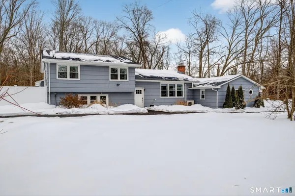 $619,000 | 375 Sea Hill Road, North Branford, CT 06471
