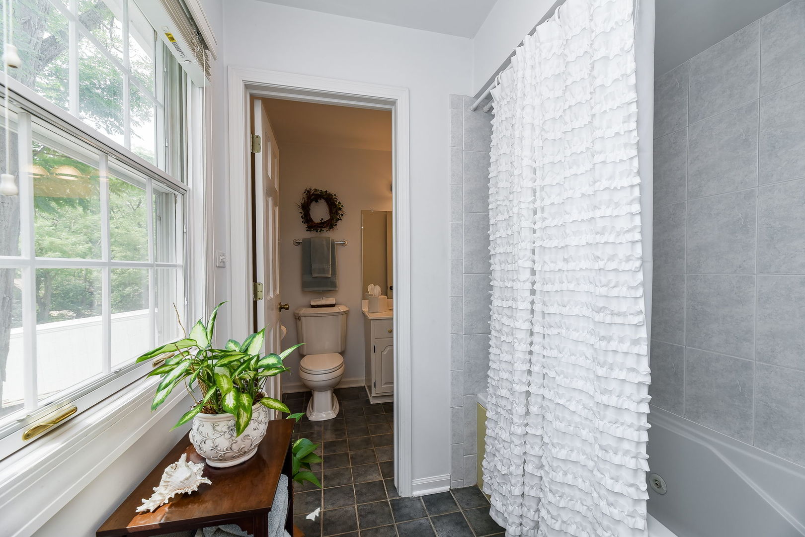 1S771 Carrol Gate Road Wheaton, IL 60189 - Photo 27 of 42