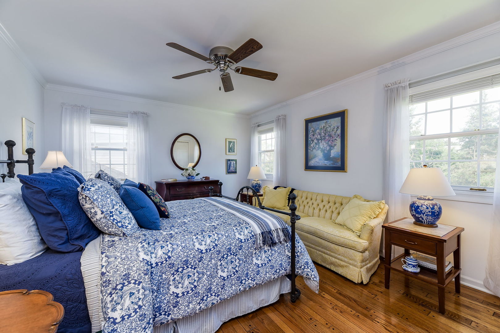 1S771 Carrol Gate Road Wheaton, IL 60189 - Photo 29 of 42 a bedroom with a large bed and a window