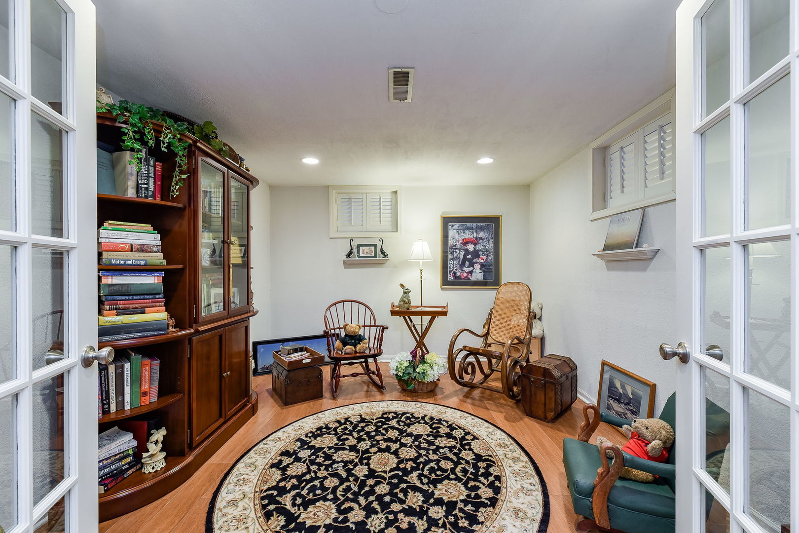 1S771 Carrol Gate Road Wheaton, IL 60189 - Photo 34 of 42 a view of a livingroom with furniture and toys