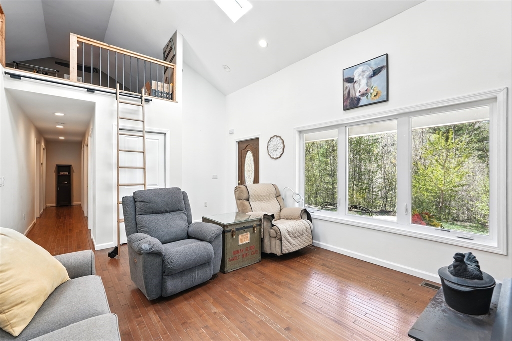 47 Old Chester Road Huntington, MA 01050 - Photo 3 of 36