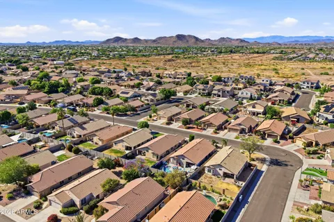 $415,000 | 7650 West Foothill Drive, Peoria, AZ 85383