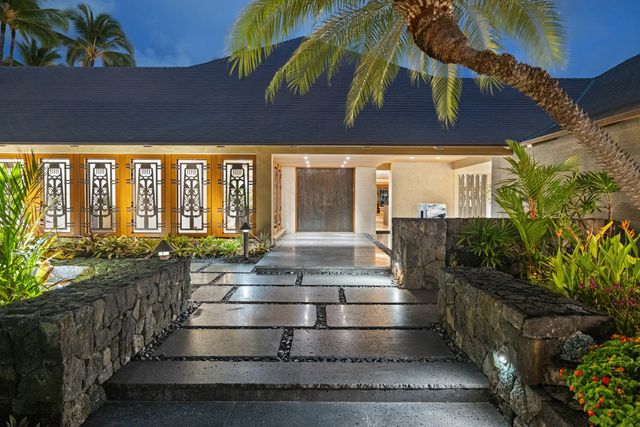 a view of house with a outdoor space