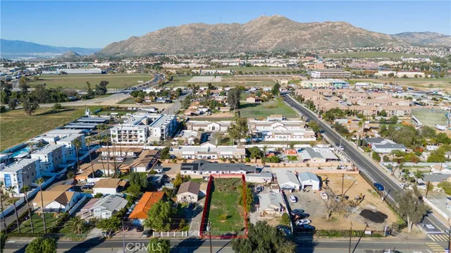 $170,000 | 21704 Dracaea Avenue, Moreno Valley, CA 92553