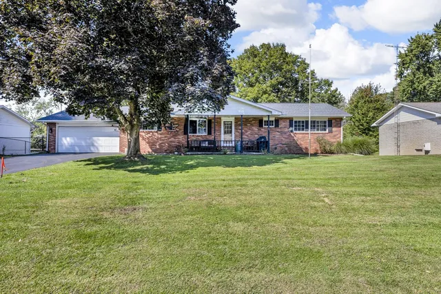 $339,500 | 2466 Smiley Way, Jackson, MI 49203