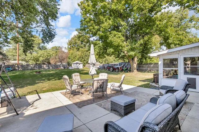 $339,500 | 2466 Smiley Way, Jackson, MI 49203