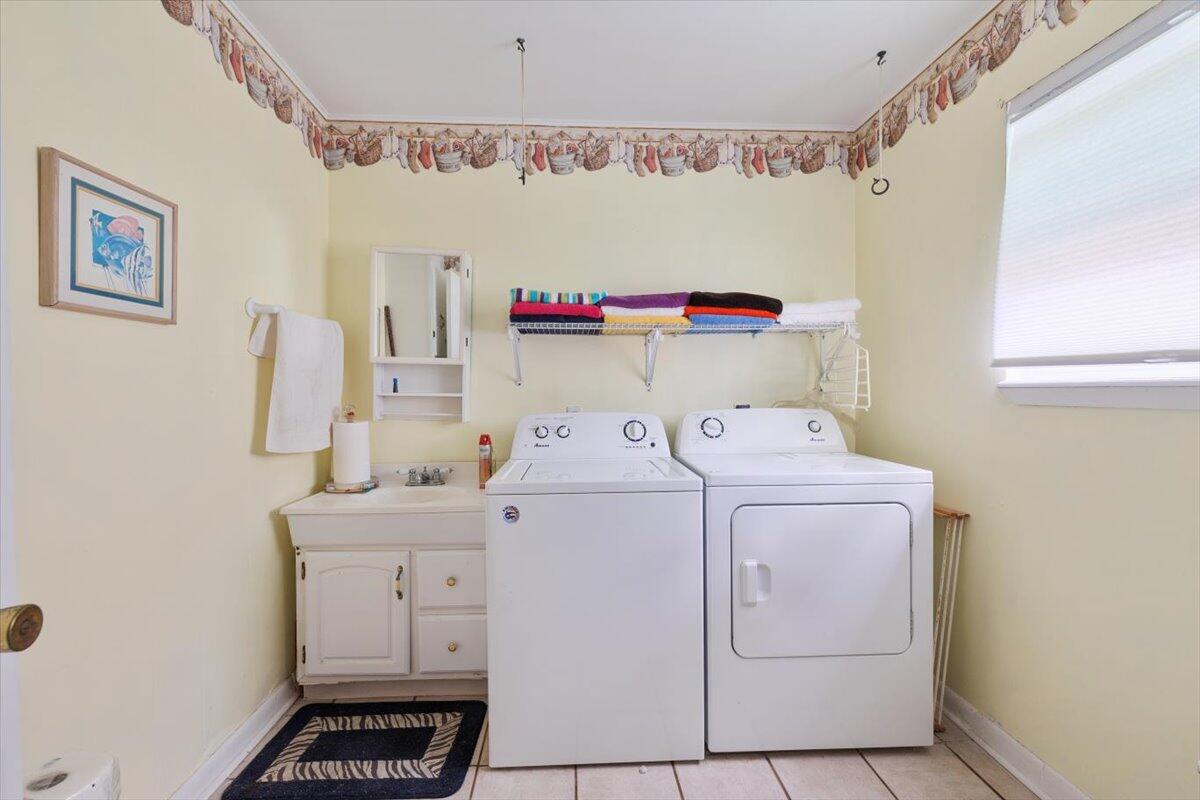 208 Southfields Road Panama City Beach, FL 32413 - Photo 10 of 39 08-6_1112