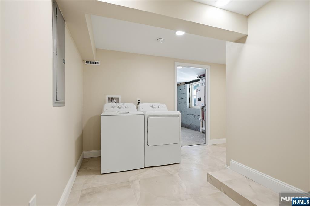 30 Edison Street Bloomfield, NJ 07003 - Photo 27 of 44