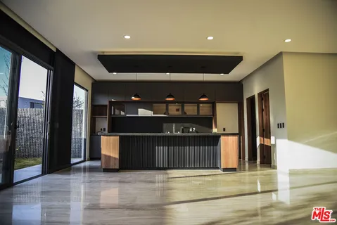 $675,000 | 1 La Espiga Avenue, Unit 108, Other, XX 76146