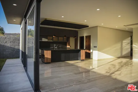 $675,000 | 1 La Espiga Avenue, Unit 108, Other, XX 76146