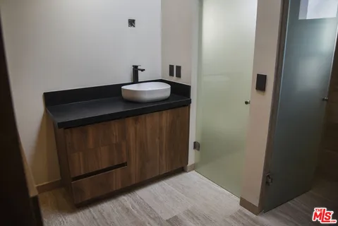 $675,000 | 1 La Espiga Avenue, Unit 108, Other, XX 76146