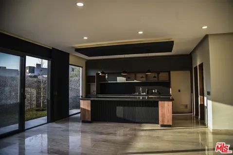 $675,000 | 1 La Espiga Avenue, Unit 108, Other, XX 76146