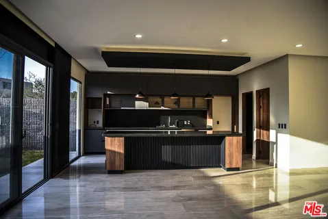 $675,000 | 1 La Espiga Avenue, Unit 108, Other, XX 76146