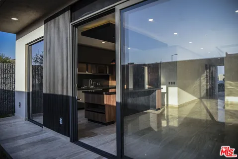 $675,000 | 1 La Espiga Avenue, Unit 108, Other, XX 76146