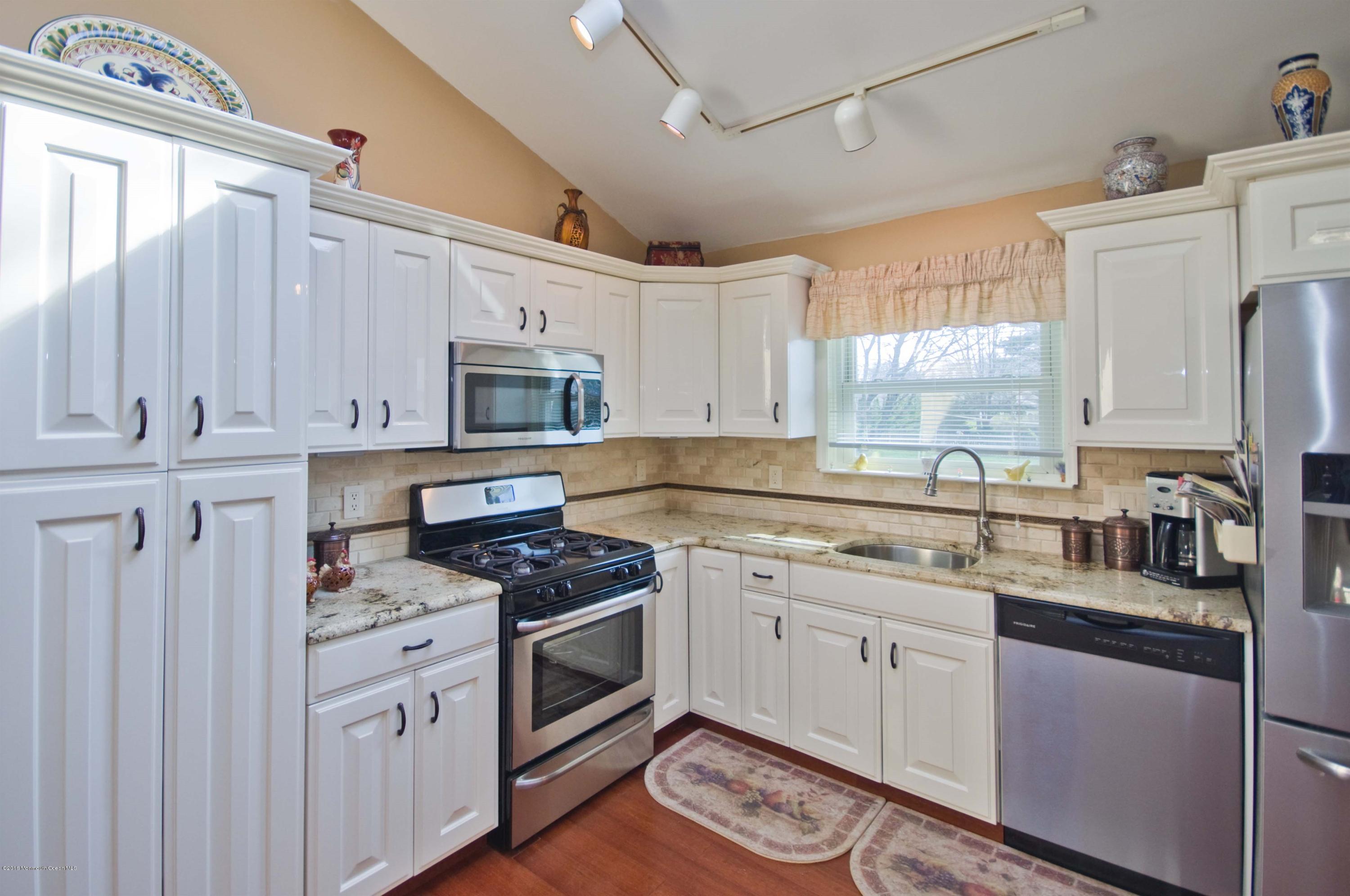 122 Harding Road Freehold, NJ 07728 - Photo 8 of 21 KITCHEN