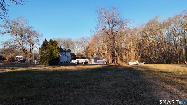 $735,000 | 213 Boston Post Road, Waterford, CT 06385