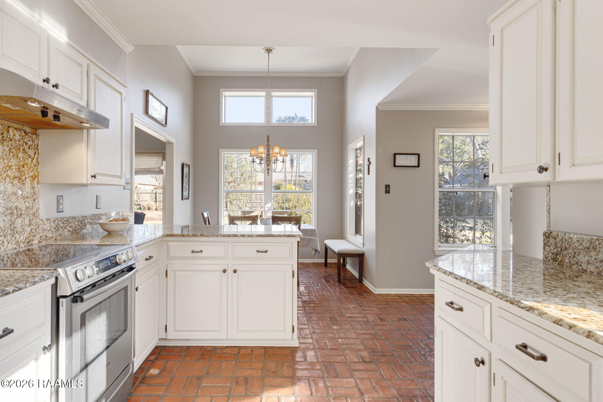 407 Kilbourne Circle Carencro, LA 70520 - Photo 13 of 27 Kitchen
