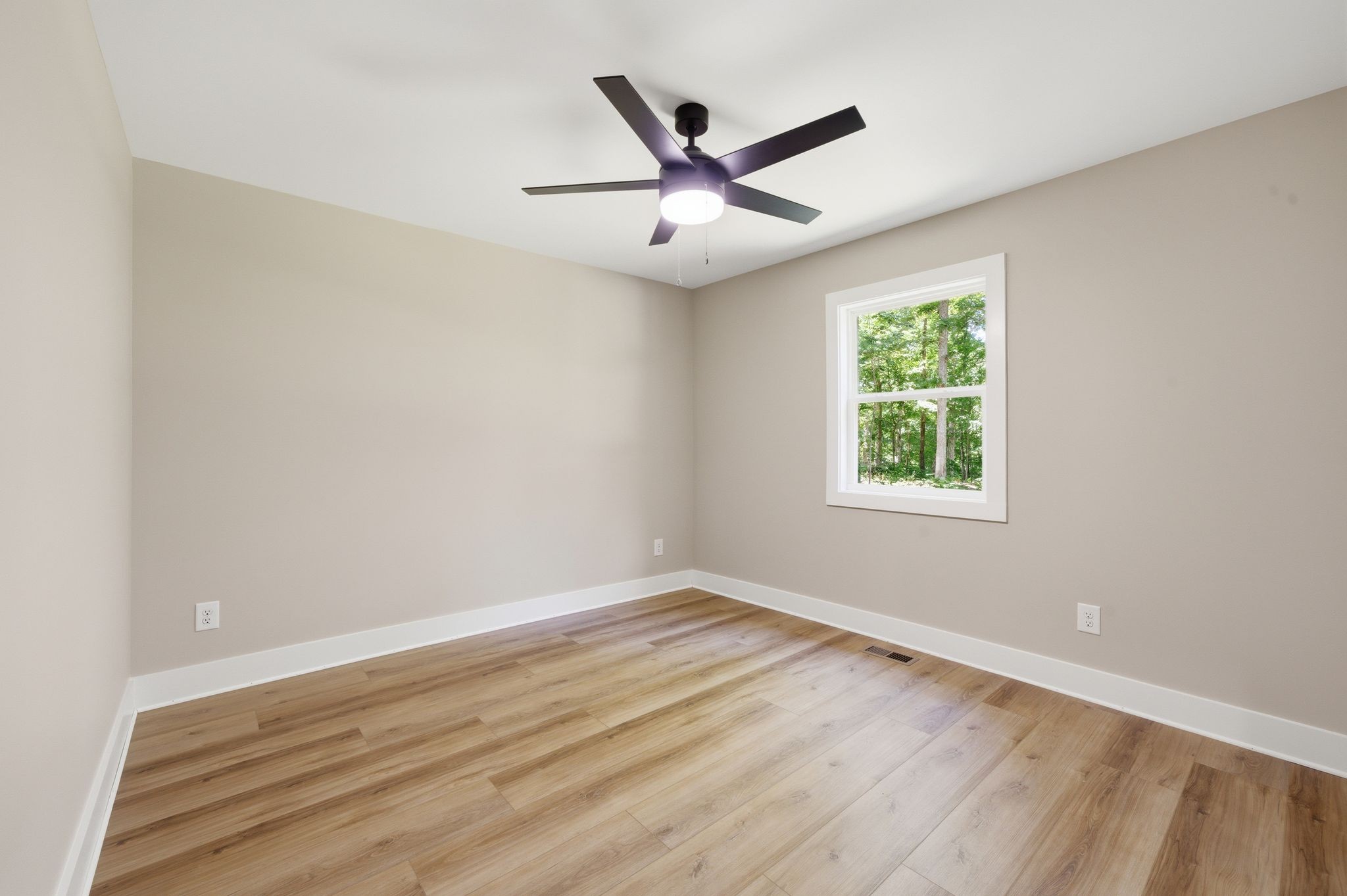 700 Hillcrest Road Waverly, TN 37185 - Photo 15 of 32