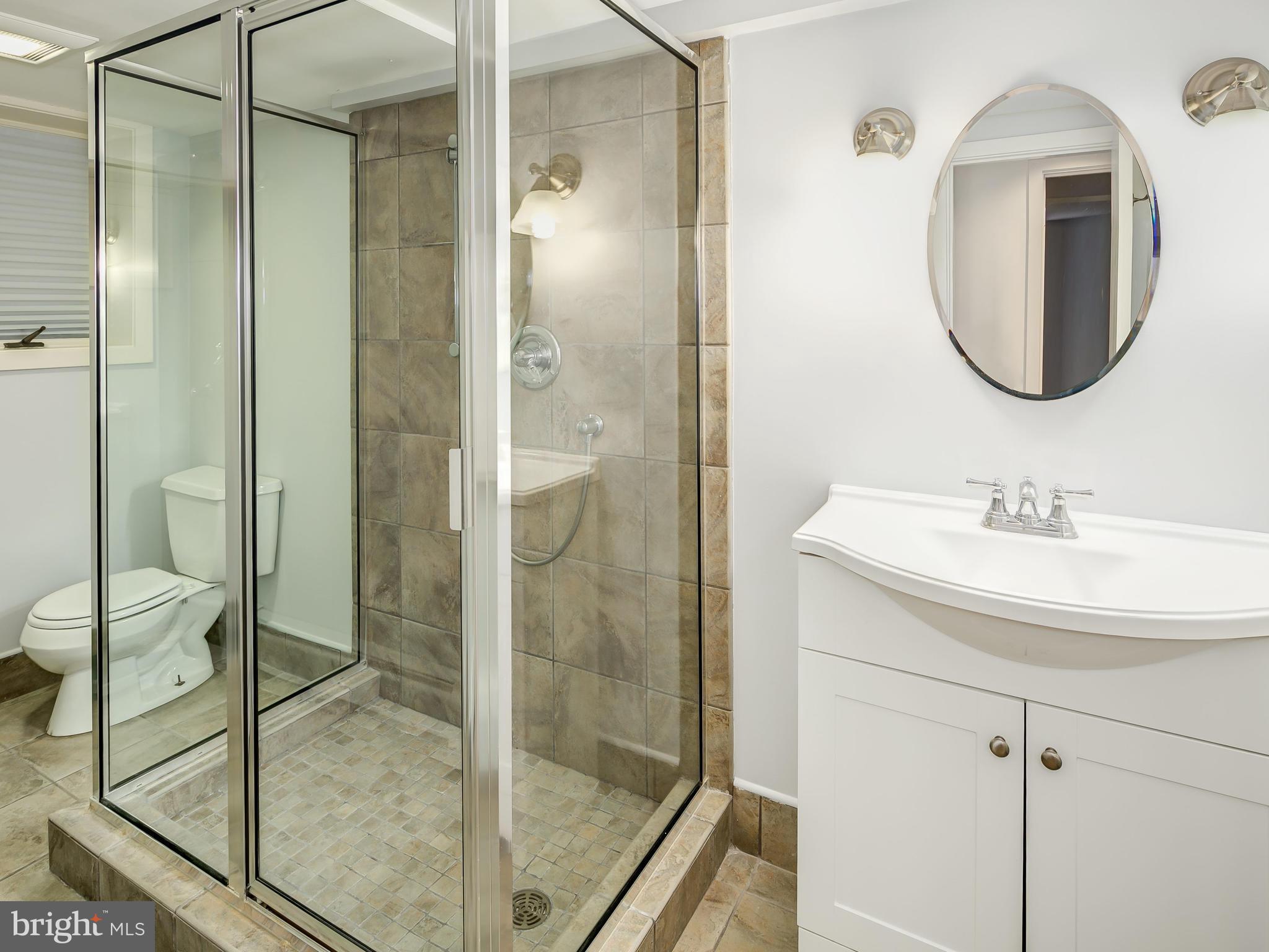 5528 Broad Branch Road Northwest Washington, DC 20015 - Photo 26 of 30 Bath