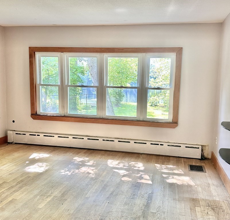 29 Snake Pond Road Gardner, MA 01440 - Photo 7 of 15 Gallery Image 7