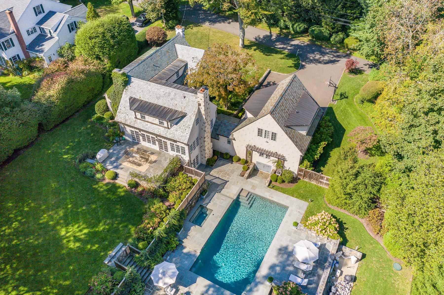 10 Meadowbrook Road Darien, CT 06820 - Photo 39 of 42 an aerial view of a house with a yard basket ball court and outdoor seating