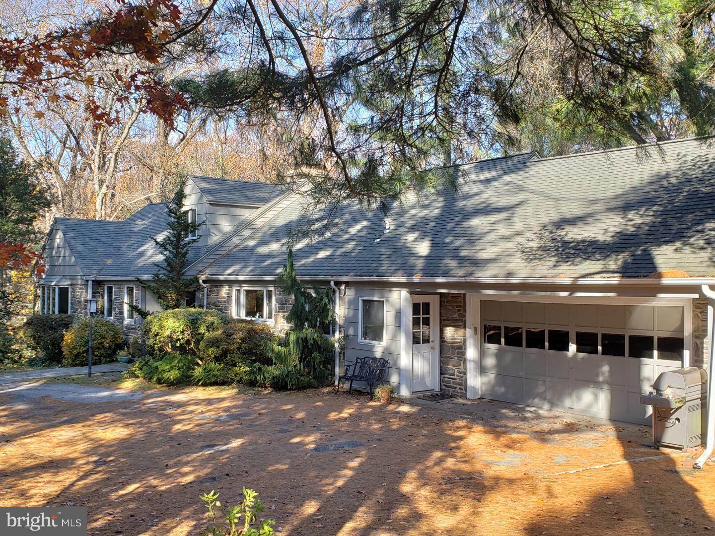 227 Hemlock Road Wynnewood, PA 19096 - Photo 2 of 25