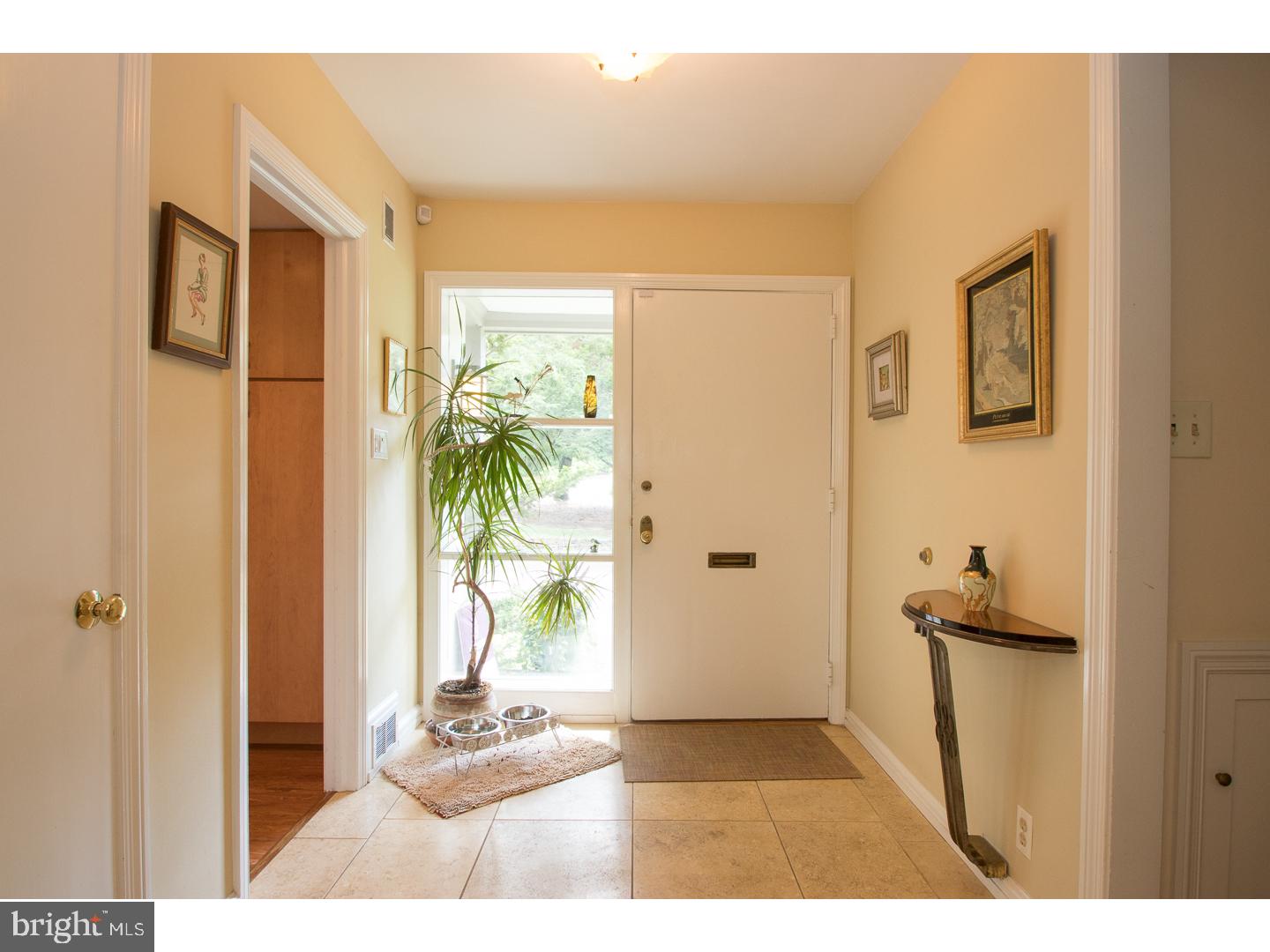 227 Hemlock Road Wynnewood, PA 19096 - Photo 3 of 25 Foyer
