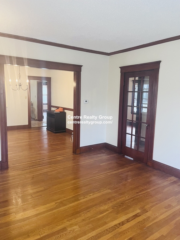 118 Governor Winthrop Road, Unit 118 Somerville, MA 02145 - Photo 4 of 16