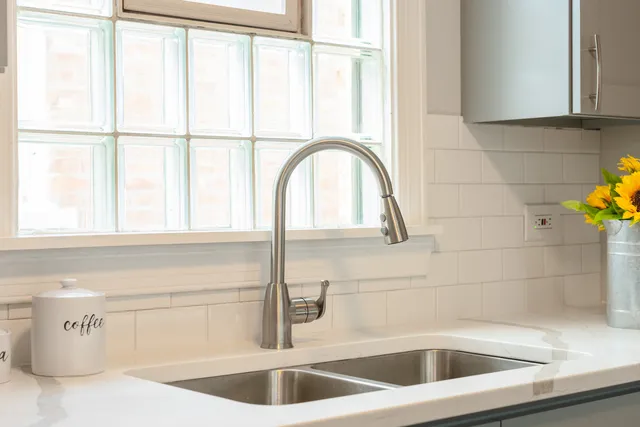 a close view of sink and tap