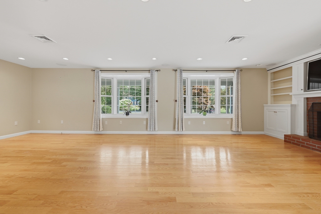 361 County Road Hanson, MA 02341 - Photo 19 of 42 Gallery Image 19