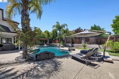 $2,625,000 | 2337 Grosvenor Heights Court, Livermore, CA 94550