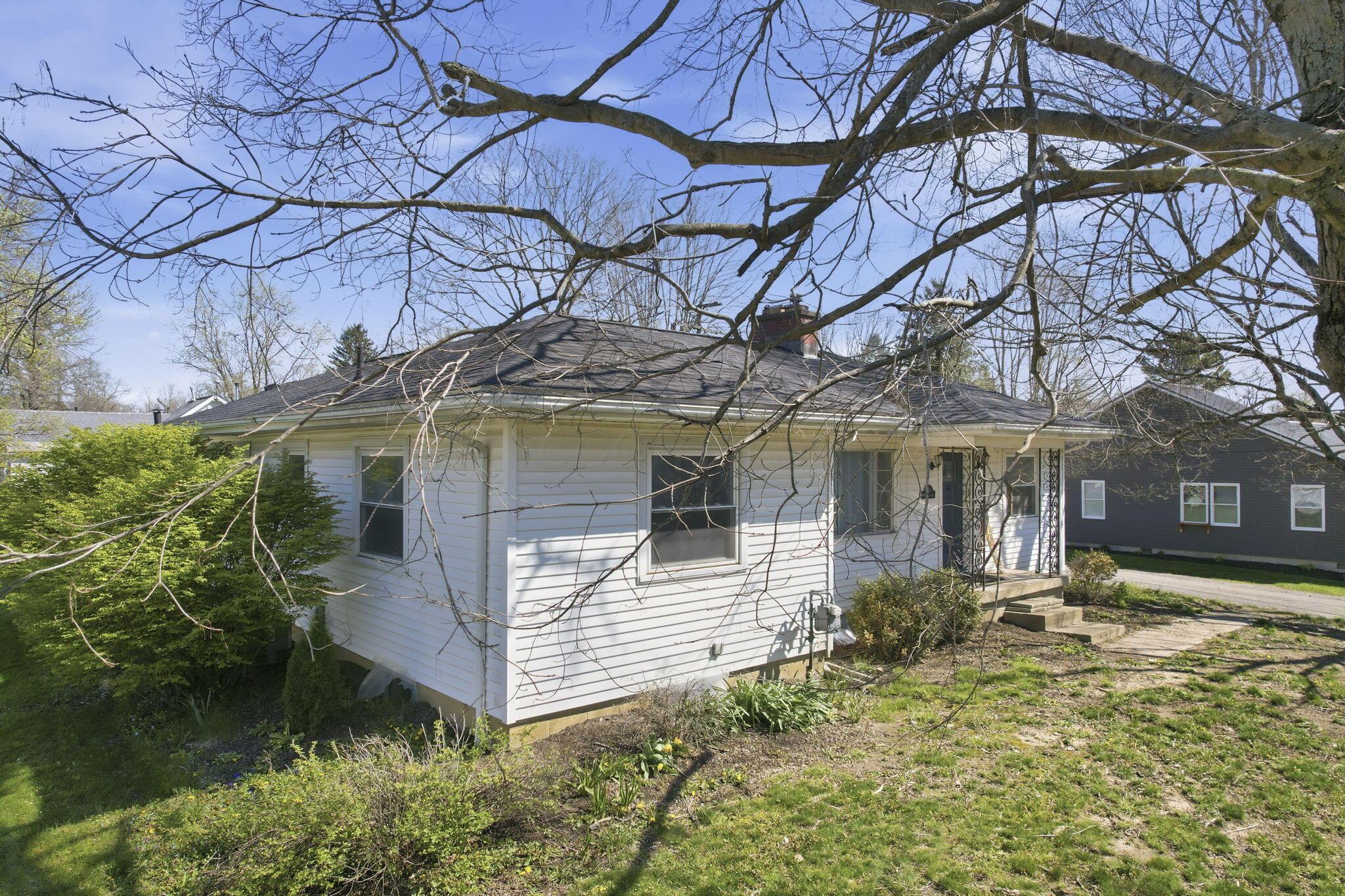 200 Mill Road Southwest Pataskala, OH 43062 - Photo 2 of 42 front of the home