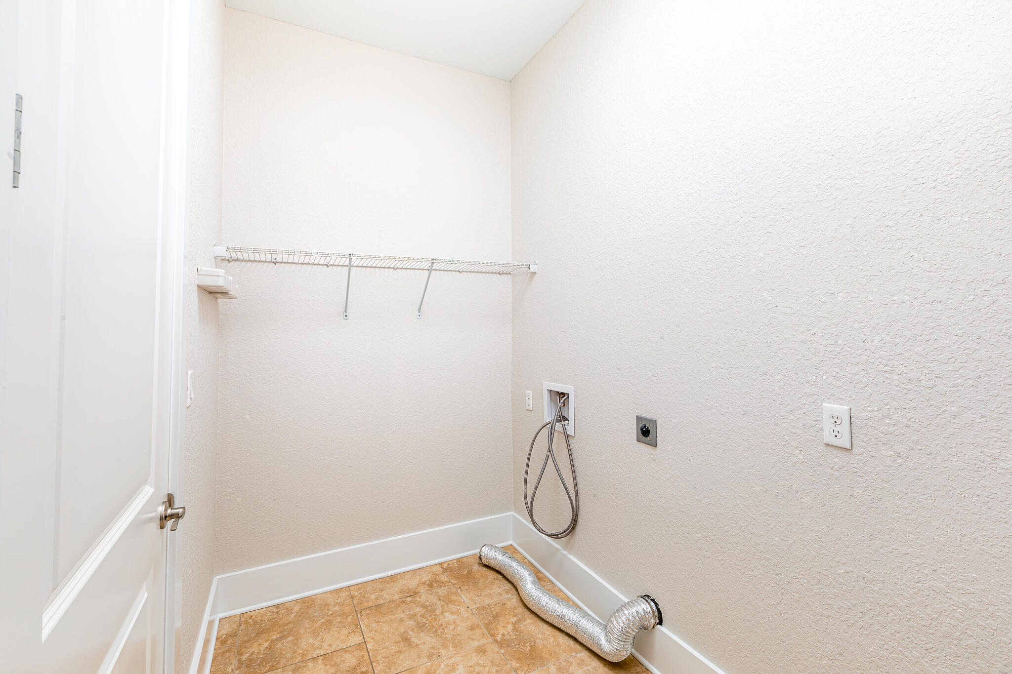 995 Airport Road, Unit 54 Destin, FL 32541 - Photo 12 of 31 a bathroom with a shower