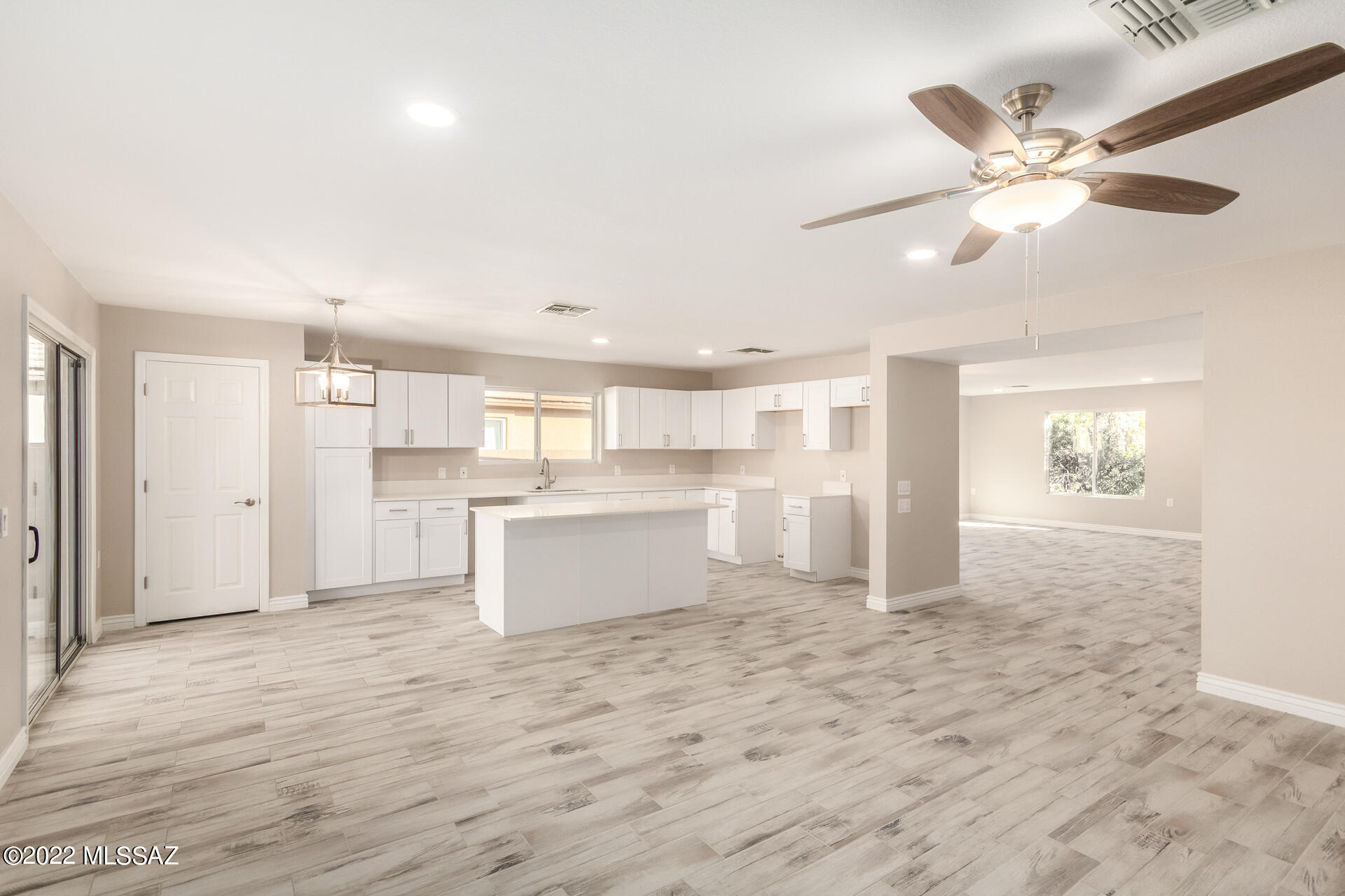 3697 East Mecate Road Tucson, AZ 85739 - Photo 8 of 41