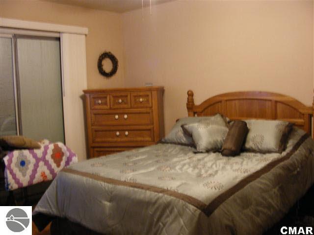 10270 Cedar Lake Road Fenwick, MI 48834 - Photo 6 of 14 1772031-5.JPG