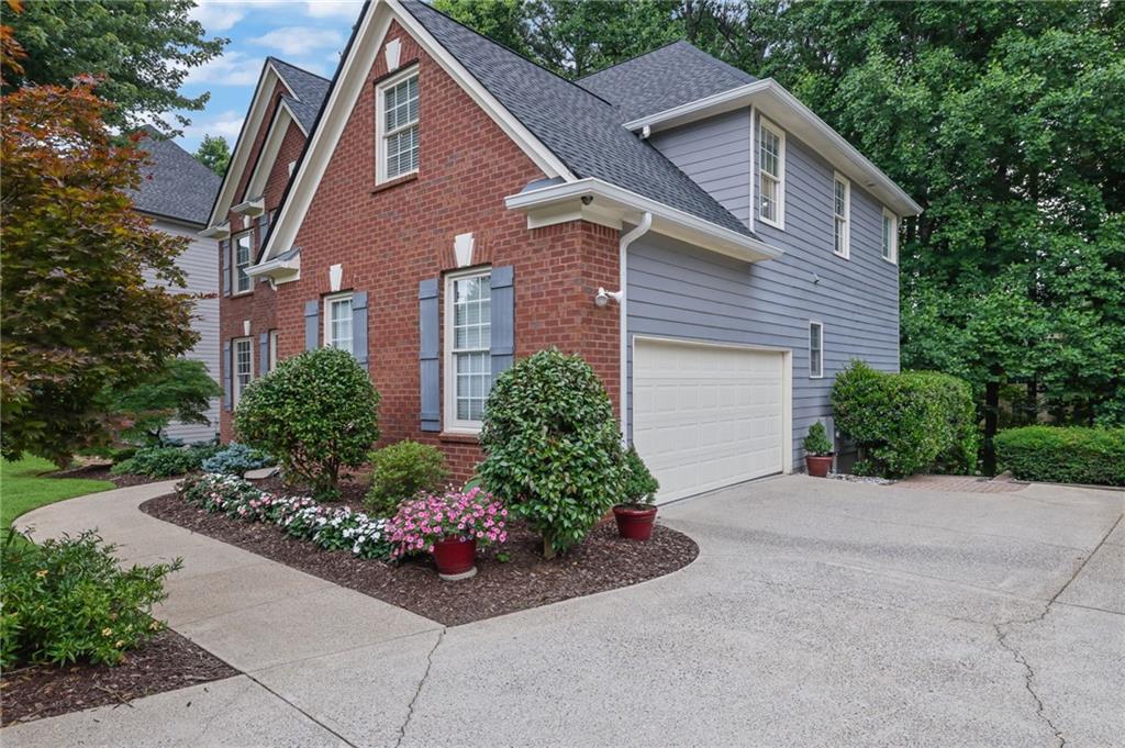 1620 Reindeer Ridge Alpharetta, GA 30005 - Photo 3 of 56