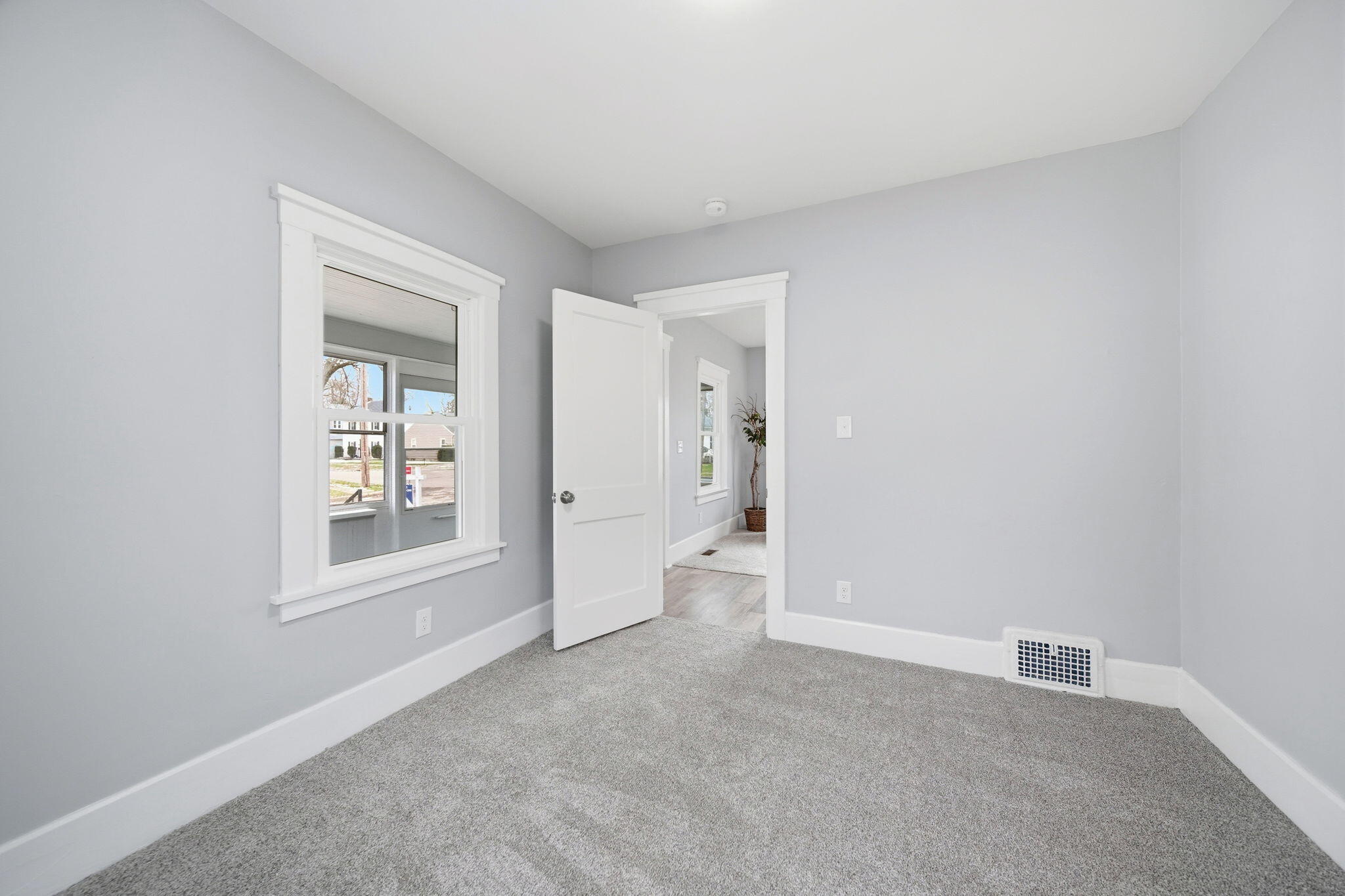 610 Seventh Street Jackson, MI 49203 - Photo 10 of 38 10