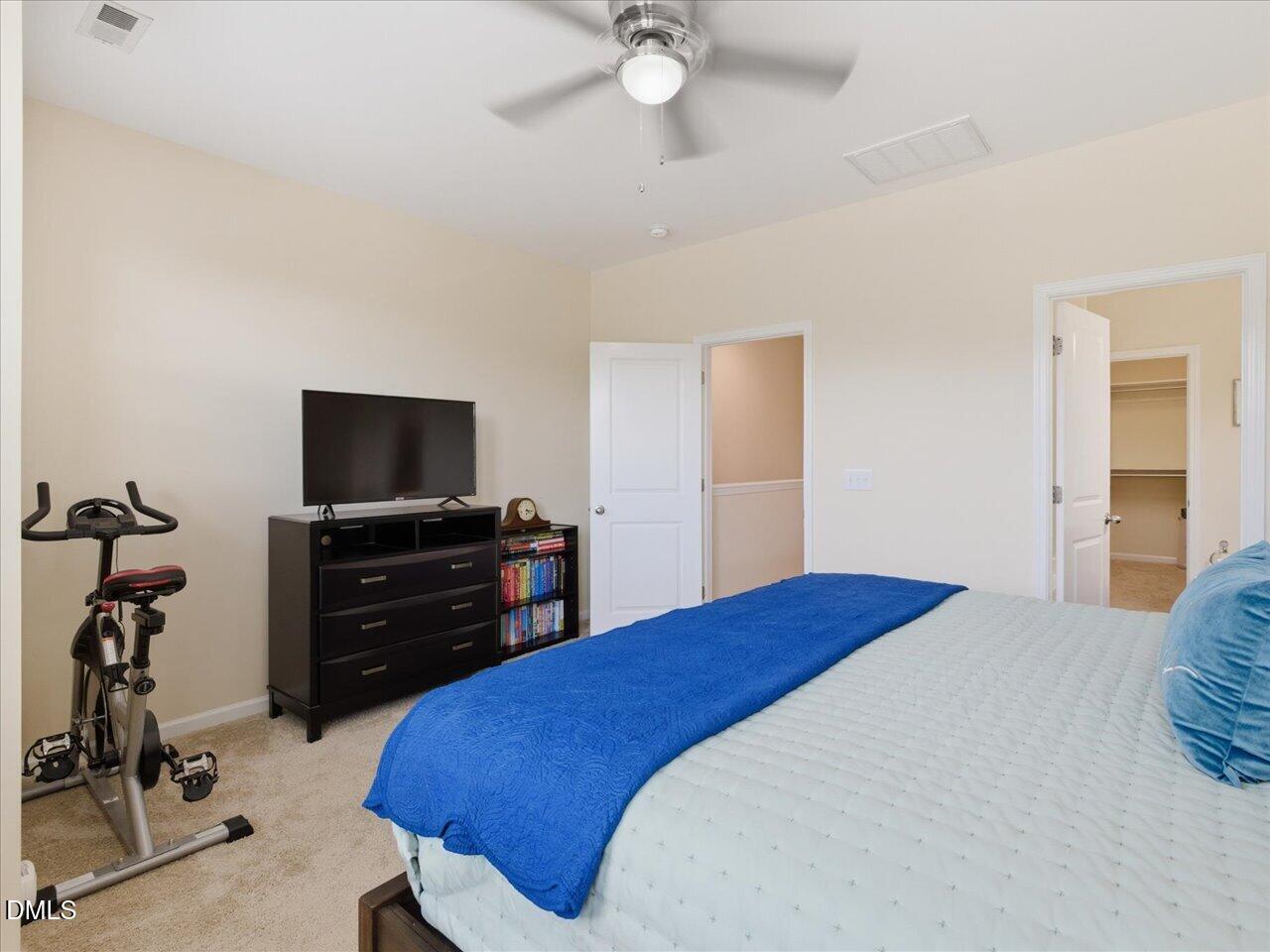 718 Wickham Ridge Road Apex, NC 27539 - Photo 23 of 54 30-Primary Bedroom