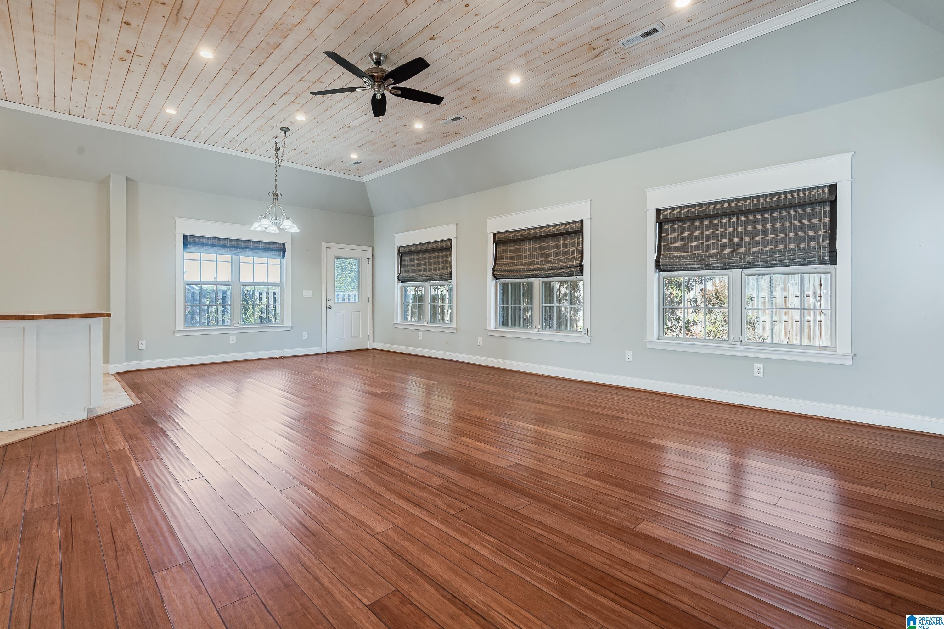 233 Queens Gate Alabaster, AL 35114 - Photo 6 of 49