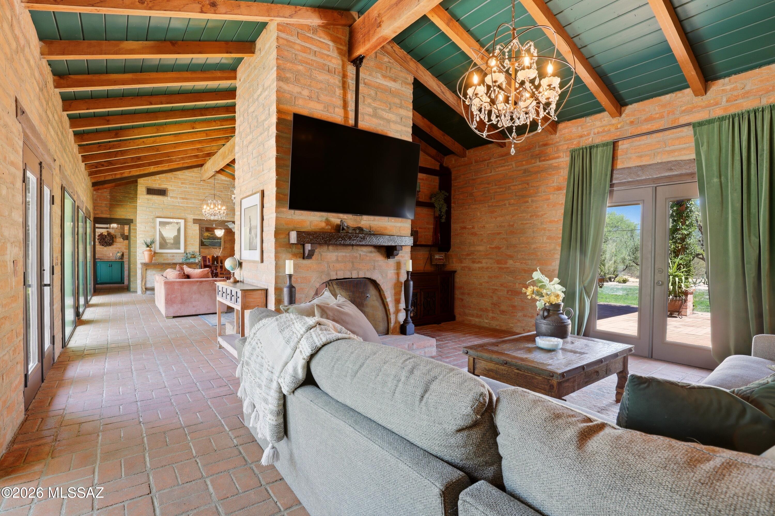 3945 North Bear Canyon Road Tucson, AZ 85749 - Photo 16 of 51