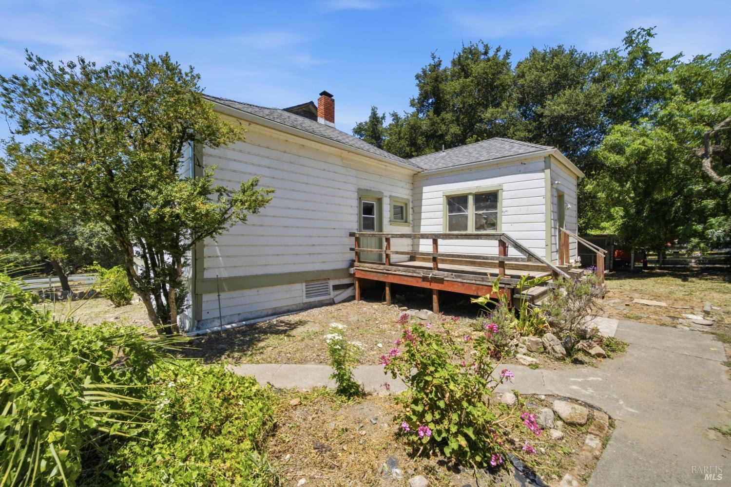 4570 Petaluma Hill Road Santa Rosa, CA 95404 - Photo 10 of 40