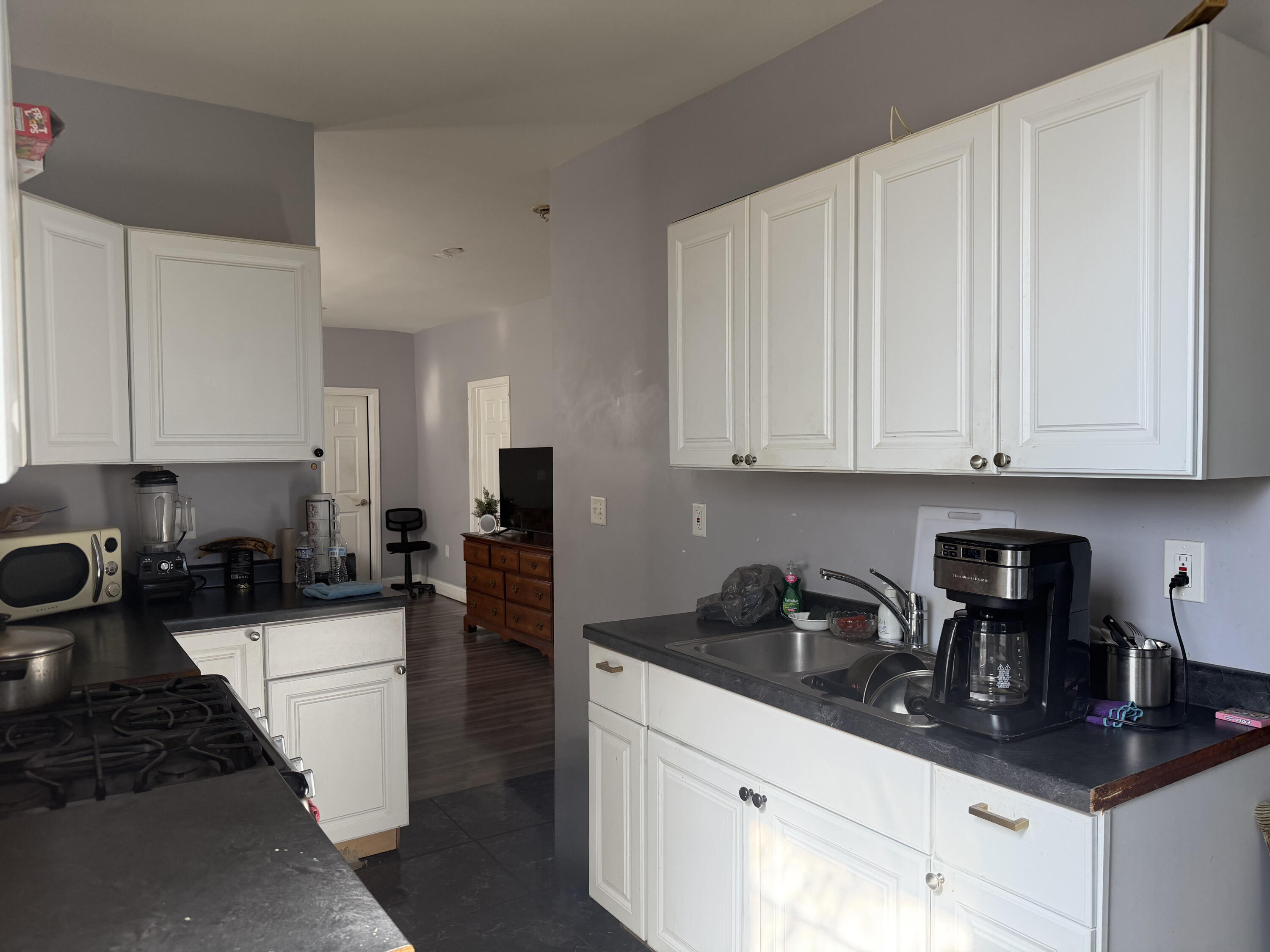 2136 South 16th Street, Unit 2138 Milwaukee, WI 53215 - Photo 2 of 21 Kitchen Upper 2