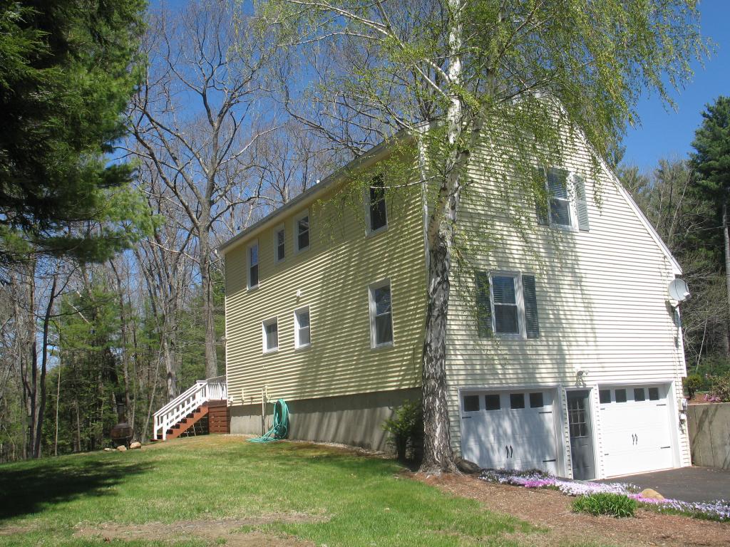20 Holts Point Road Hampstead, NH 03841 - Photo 4 of 28