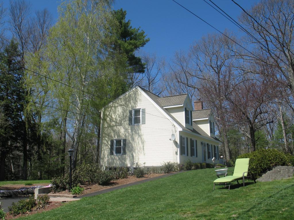 20 Holts Point Road Hampstead, NH 03841 - Photo 8 of 28