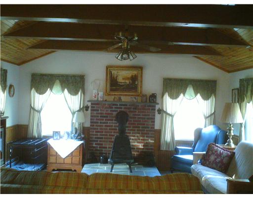 179 Fenner Hill Road Hopkinton, RI 02832 - Photo 2 of 11 Den/Family/Great Room. 20x15
