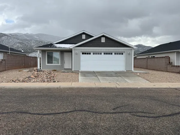 $384,900 | 2267 475 South, Parowan, UT 84761